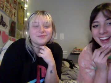Naked cam girl wallabyxxx image #3283184