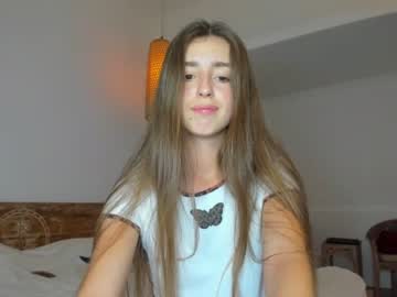 Naked cam girl coy_amina image #1612105