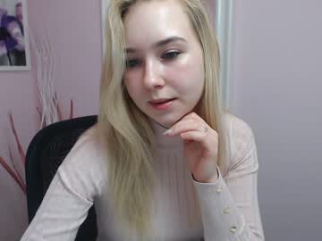 Naked cam girl lila_page image #1094160