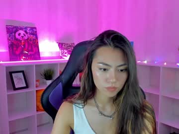 amely_moore naked cam