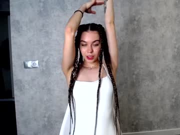 Naked cam girl nika_lodge image #2007239