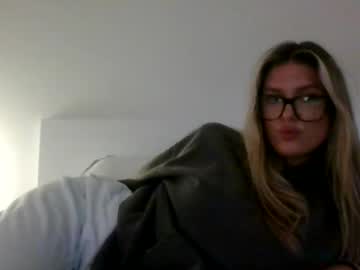 Naked cam girl madisyntaylor image #4011192