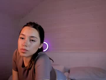 Naked cam girl darling_kira image #2592541