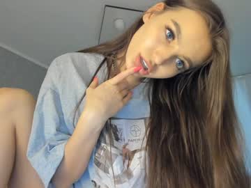 Naked cam girl xxx_leila image #1983447