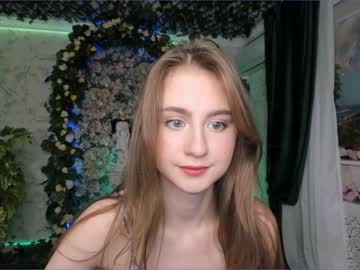 Naked cam girl elizabeth_wong image #15909