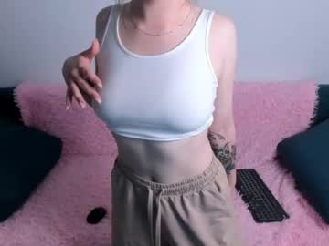 Naked cam girl elletteemily image #4006436