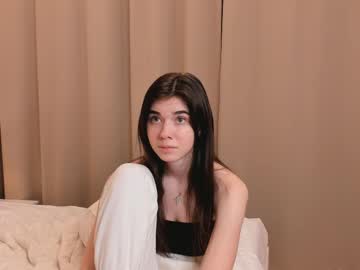 katiebarfield naked cam
