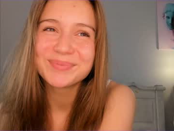 Naked cam girl brendiekira image #2025488