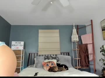 Naked cam girl sexyashley_21 image #3510159