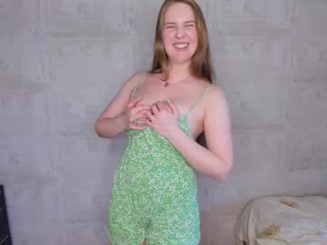 Naked cam girl flora_fiore image #4081620