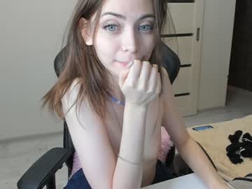 Naked cam girl lika_moon image #700319