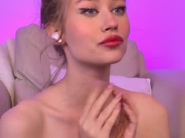 Naked cam girl shycinderella image #469243
