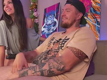 Naked cam couple masterr_and_kittyy image #2055261