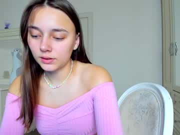 Naked cam girl eleonora_linn image #2724631