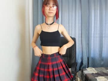 Naked cam girl cherrypie_01 image #2638135