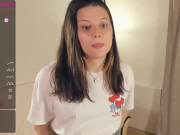 florra_loves naked cam
