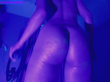 Naked cam girl chroniclove image #3446584
