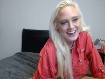 Naked cam girl valthevixxon image #2644090