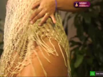 Naked cam girl arletnoa image #3674828