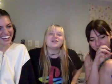 Naked cam girl wallabyxxx image #3282886