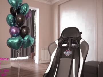 Naked cam girl lindamei image #3132129