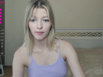Naked cam girl white__crystal_ image #2128183