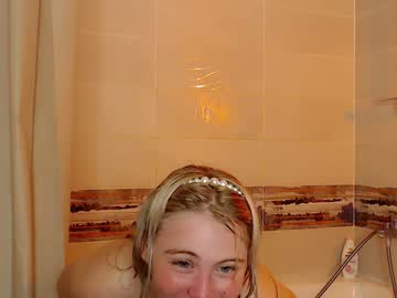 Naked cam girl shy_blondiee image #3667111