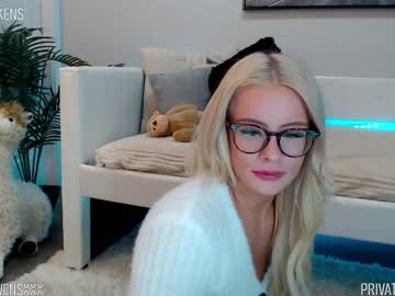 Naked cam girl oliviaowens image #1414743