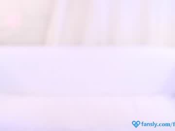 Naked cam girl eva_fashionista image #2249353
