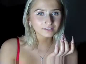 Naked cam girl russiandoll777 image #1334972