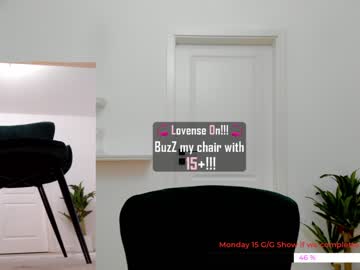 Naked cam girl wh4thefuck image #2389117