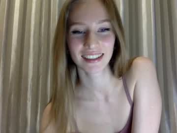 Naked cam girl blue_eyed_bl0ndie image #1830246