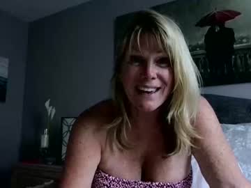 Naked cam girl daniluvs2 image #2232212