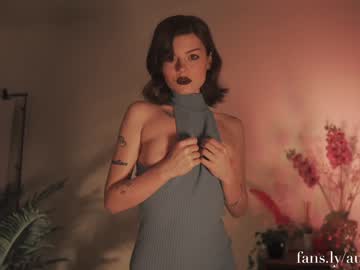 Naked cam girl auddicted image #1372107