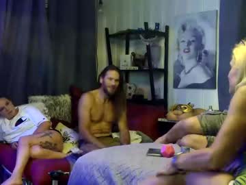 Naked cam couple hotlantamilf411 image #2149991