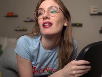 Naked cam girl emma_ruby image #3819040