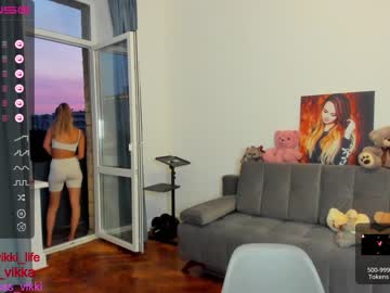 Naked cam girl misss_vikki image #2439762