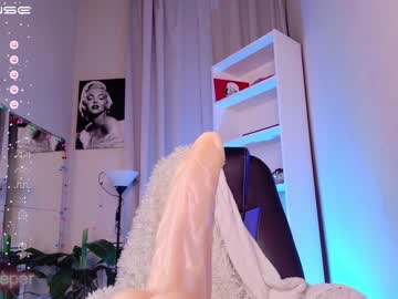 Naked cam girl monro_merlin image #3575860
