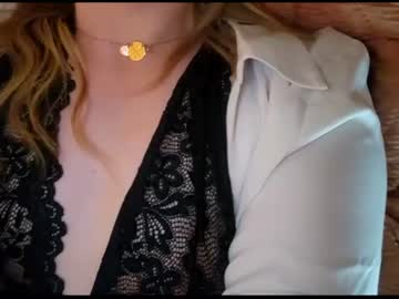 Naked cam girl hockeywife image #3923200