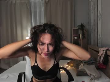 Naked cam girl ella_flare image #2498586