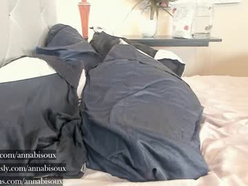 Naked cam girl annabisoux image #380051