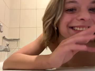 Naked cam girl lily_marieee image #3904165