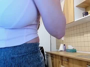 Naked cam girl devyale image #1501944