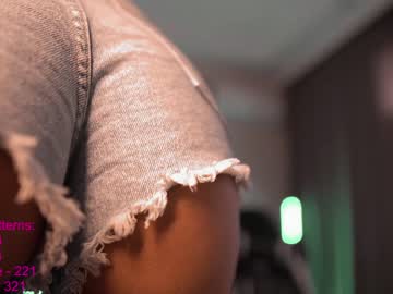 Naked cam girl lindamei image #2171361