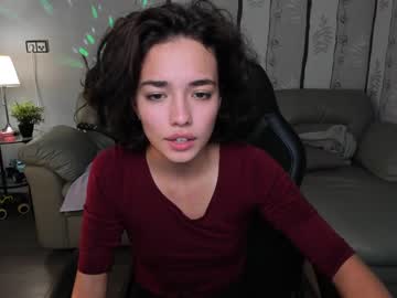 Naked cam girl ella_flare image #2634714