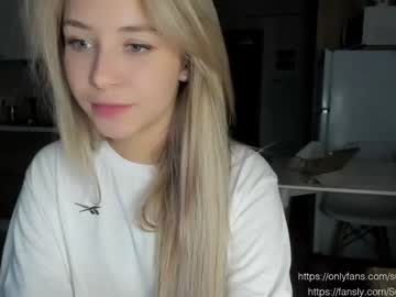 Naked cam girl sun_shine_baby image #2045356