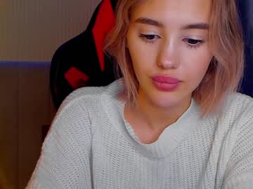 Naked cam girl angella_kleee image #2939038