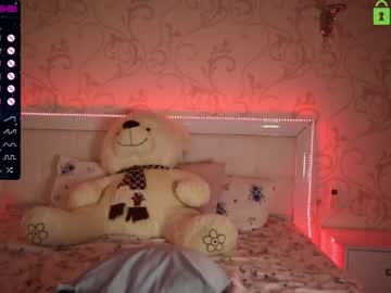 Naked cam girl fallen_angel_18 image #2662347