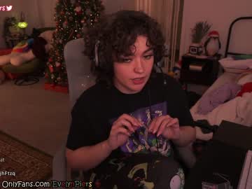 Naked cam girl evelynpiers image #3289650