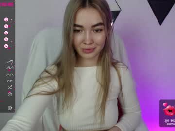 Naked cam girl yourvirusqueen_ image #2146376